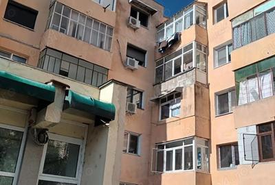 Vand apartament 3 camere decomandat - 6