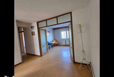Apartament cu 3 camere în Decebal - 3