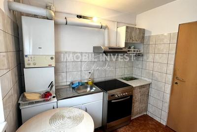 Apartament cu 2 camere în Cetate