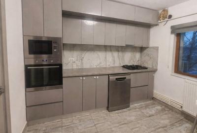 Apartament cu 3 camere decomandat în 1 Decembrie - 7