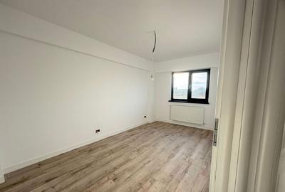 Apartament cu 3 camere decomandat în Calea Călărașilor - 5