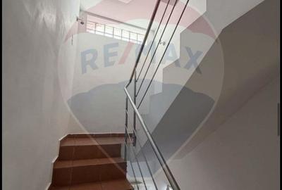 Casă individuală cu 13 camere cu Canalizare în Banu Manta - 13