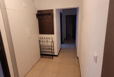 Apartament cu 3 camere decomandat în Micro 4 - 8