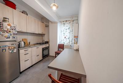 Mobilat si utilat modern* etaj 3/4 cu lift* bloc 2017* Decomandat* 50 mp - 6