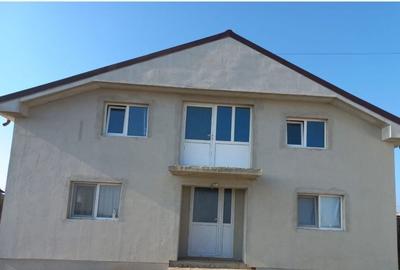 Casă cu 3 camere cu Teren 1000 Mp în Central - 3