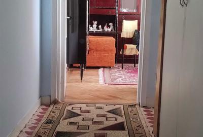 Apartament cu 3 camere semidecomandat, mobilat în Central - 3