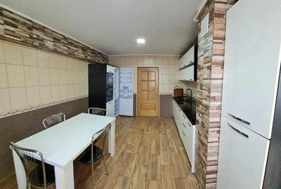 Vand apartament 3 camere spatios - 10