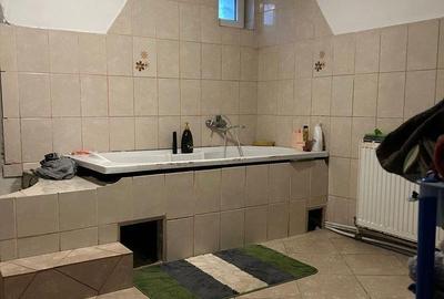 Casă cu Teren 400 Mp în Central - 12