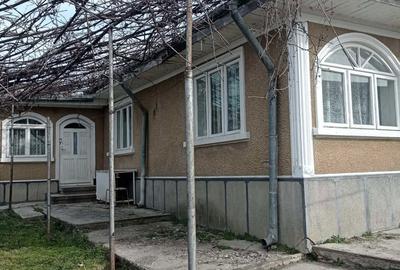 Casă cu 4 camere în Dancu - 6