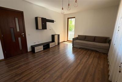 Apartament cu 2 camere decomandat în Tractorul - 3