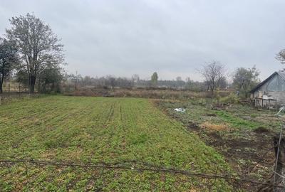 Teren Construcții intravilan de 1500 mp, în Urleasca - 2