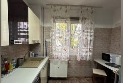Apartament cu 4 camere decomandat în Titan - 2