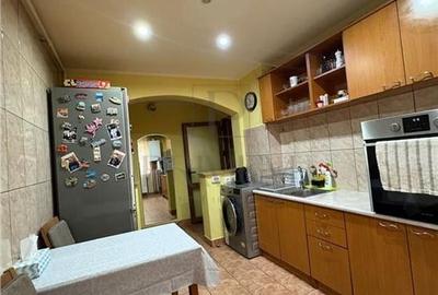 MODERN - 2 CAMERE - ETAJUL 2 - DECOMANDAT - CENTRALA PROPRIE - BLOC IZOLAT - 3