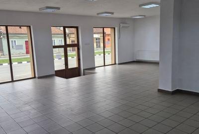 Spațiu comercial, de 95 mp, în Caransebeș - 2