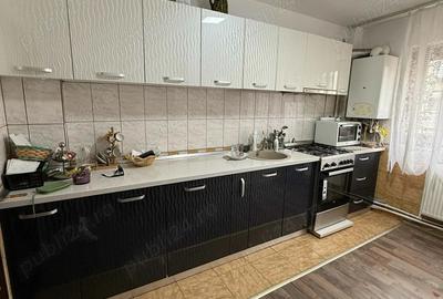 Vand apartament doua camere in. Ora?ul Bal? jud.Olt - 4