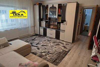 Apartament cu 3 camere semidecomandat în Central - 9