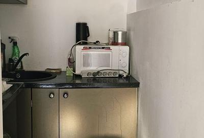Spațiu comercial, de 44 mp, în Muncii - 2