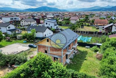 CASA  5 CAMERE IZVOR-TARLUNGENI - 27