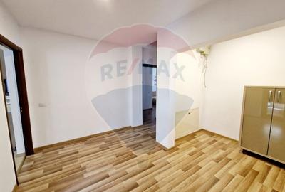 Casa / Vila cu 4 camere de vanzare - 14