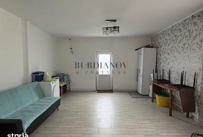 Casă cu 7 camere cu Teren 400 Mp în Brănești - 3