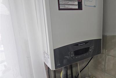 Apartament cu 3 camere semidecomandat, mobilat în Micro III - 22