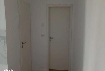 Apartament cu 3 camere semidecomandat în Girocului - 3