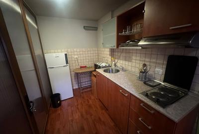 Apartament cu 4 camere semidecomandat în P-ța Unirii - 3