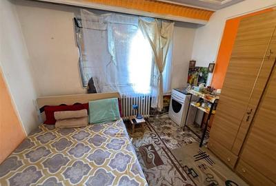 Garsoniera 15mp, parter , zona Sud - Paco - , pret 17.500 Euro