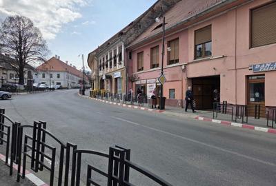 Spațiu comercial, în Central - 1