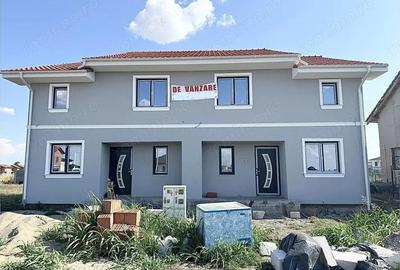 Sacalaz, 1/2 Duplex P+M, 4 Camere,2 Bai,Terasa Acoperita