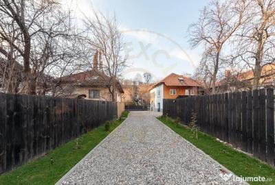 Casă cu 4 camere cu Canalizare în Central - 1