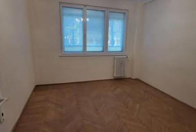 Apartament cu 3 camere decomandat în Andrei Mureșanu - 10