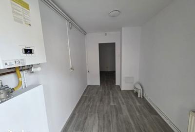 Spațiu comercial, de 50 mp, în 7 Noiembrie - 8