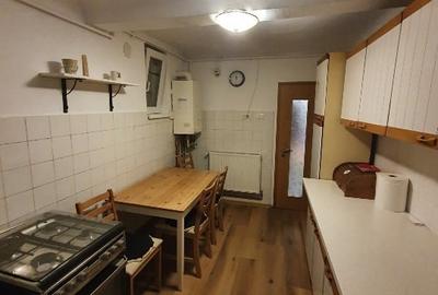 Apart. două camere, direct de la proprietar, mobilat-utilat, loc parcare  inclus - 4