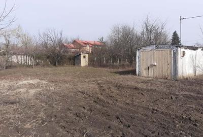 Teren de 816 mp, în Movilița - 3