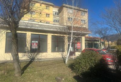 Spațiu comercial, de 145 mp, în Central - 2