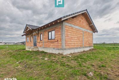 Casă cu 4 camere cu Teren 684 Mp în Zimandu Nou - 12