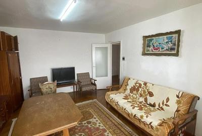 Apartament cu 4 camere decomandat în Micro 16 - 2