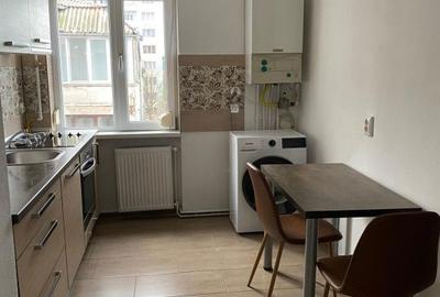 Apartament cu 2 camere decomandat în Central - 2