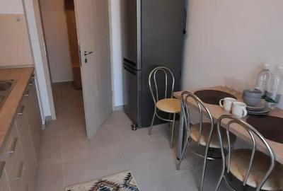Inchiriez apartament 2 camere - 1