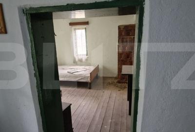 Casă cu 8 camere cu Teren 4200 Mp în Central - 8