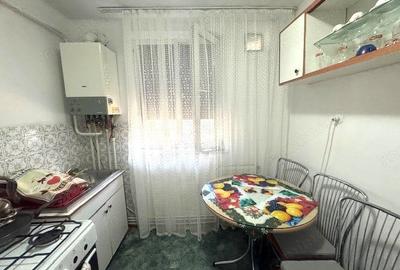 Apartament cu 3 camere semidecomandat în Central - 3