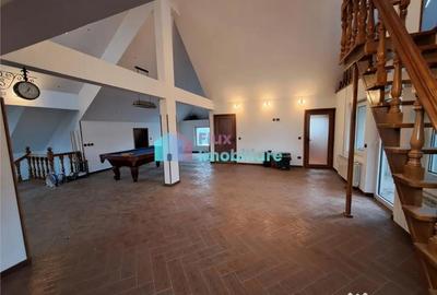 Casă cu 11 camere cu Teren 1200 Mp în Ițcani - 15