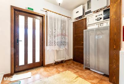 Casă cu 7 camere cu Teren 1300 Mp în Mărișel - 14