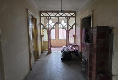 Apartament cu 6 camere decomandat în Central - 7