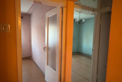 Apartament 3 camere decomandat, zona Tractorul - pret negociabil - 3