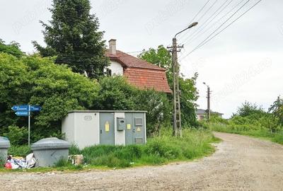 Teren de 711 mp, în Central - 4