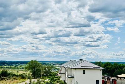 Casă cu 3 camere cu Teren 464 Mp în Central