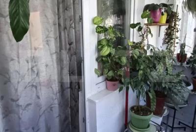 Apartament cu 2 camere semidecomandat în Aradului