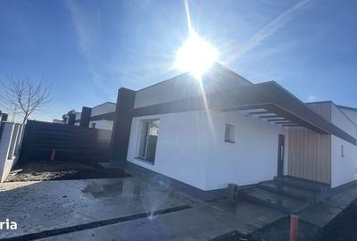 Casă cu 3 camere în Berceni